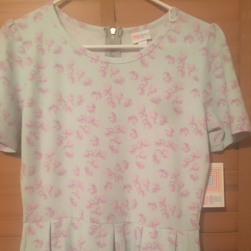 NWT l Amelia
